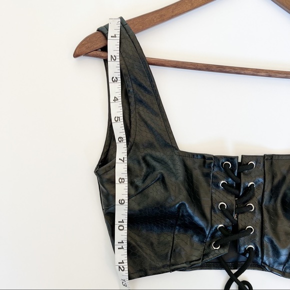 PRINCESS POLLY Women’s Black Tie Crop Size US 2 - Picture 3 of 6